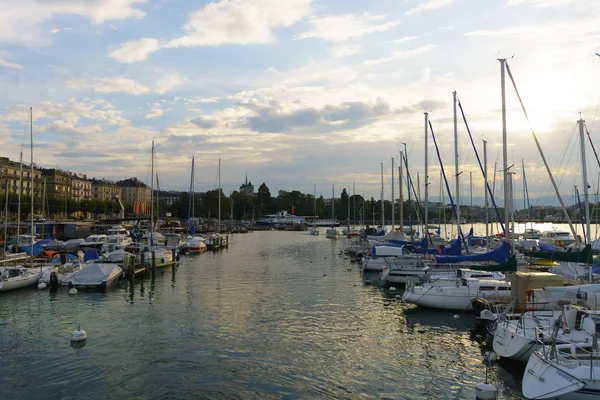 Vista al lago de Ginebra — Foto de Stock