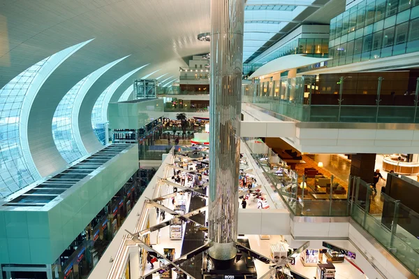 Διεθνές Αεροδρόμιο του Ντουμπάι εσωτερικό — Φωτογραφία Αρχείου