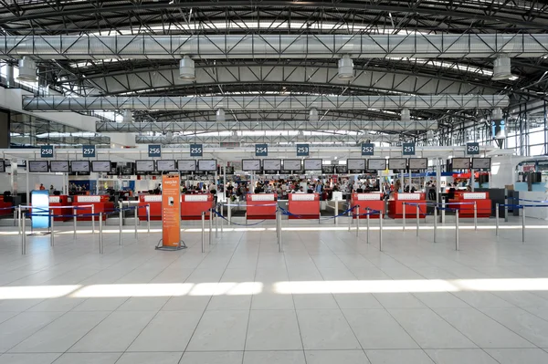 Aeropuerto de Praga interior — Foto de Stock