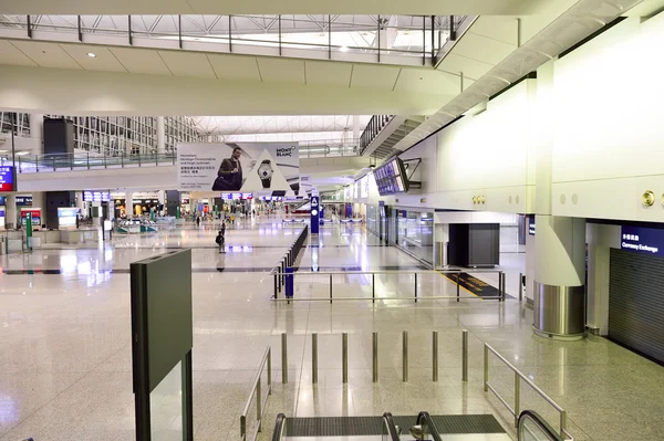 Aeroporto Internacional de Hong Kong interior — Fotografia de Stock