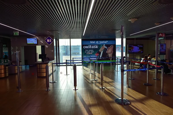 Fiumicino Airport interior — Stockfoto