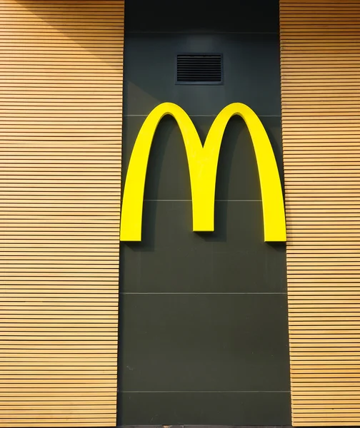 McDonalds restaurang logotyp — Stockfoto