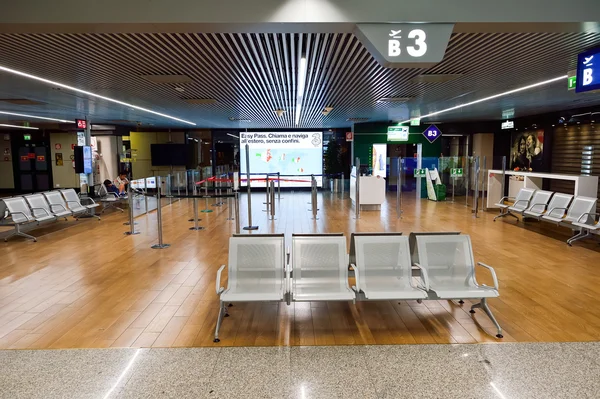 Fiumicino Airport interior — Stockfoto