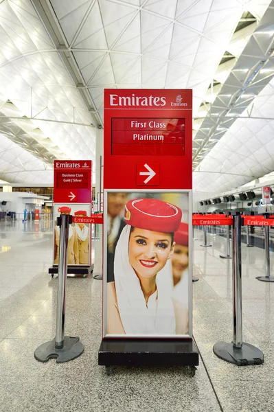 Emirates check-in counter design — Stock Photo, Image