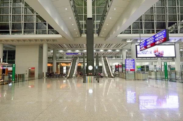 Aeroporto Internacional de Hong Kong interior — Fotografia de Stock