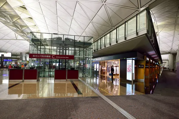 Aeropuerto Internacional de Hong Kong interior . —  Fotos de Stock