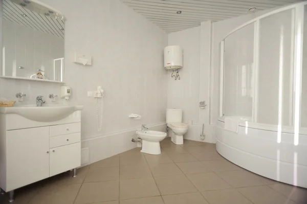 近代的なバスルームのインテリア — ストック写真