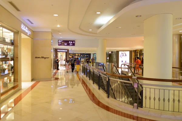 Торговый центр в Petronas Twin Towers — стоковое фото