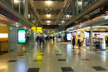 Dusseldorf Havaalanı iç