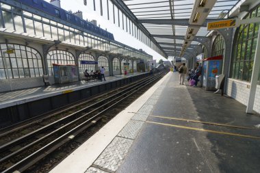 Paris Metropolitain station