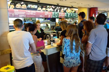 McDonald's Restoran iç.