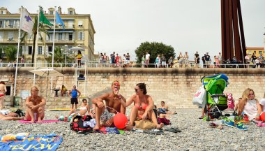 people on the beach, Nice