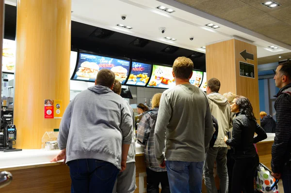 Ресторан McDonald 's в Чехии — стоковое фото