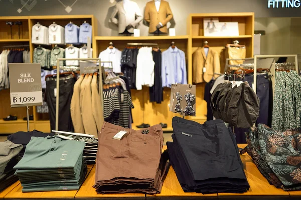 Shopping center interior  in Bangkok — Stock Photo, Image