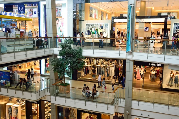 Shopping center interiör i Bangkok — Stockfoto