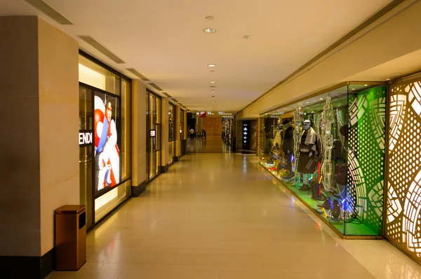 Interior of the Landmark shopping mall — Stockfoto