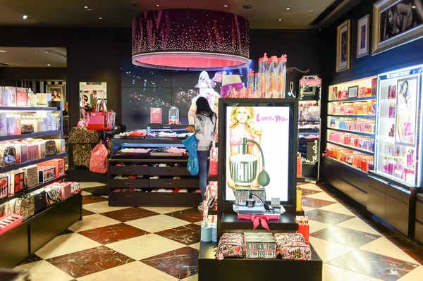 Victoria 's Secret store interior — стоковое фото