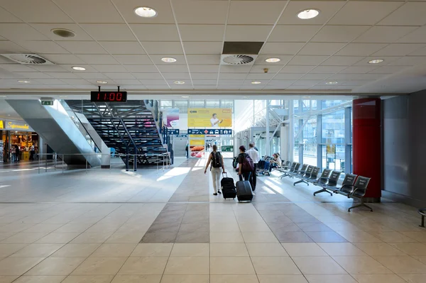 Aeropuerto de Praga interior — Foto de Stock