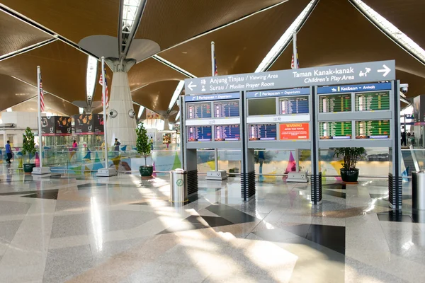 Flygplatsen interiör i Malaysia — Stockfoto