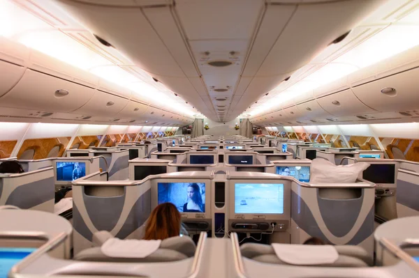 Интерьер Emirates Airbus A380 — стоковое фото