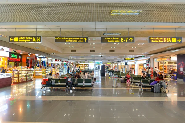 Aeropuerto Internacional Noi Bai interior —  Fotos de Stock