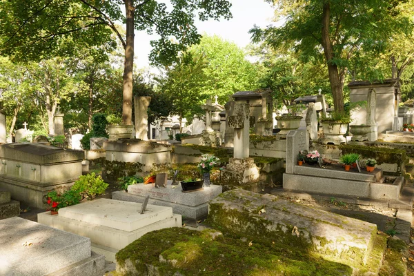 Pere Lachaise Cemetery — Stock Photo, Image