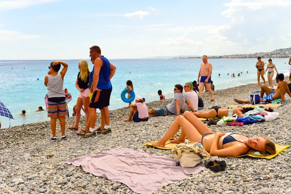 People on the beach, Nice — Stock Photo, Image
