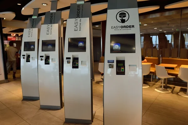 McDonald's restaurant interior — Stock Photo, Image