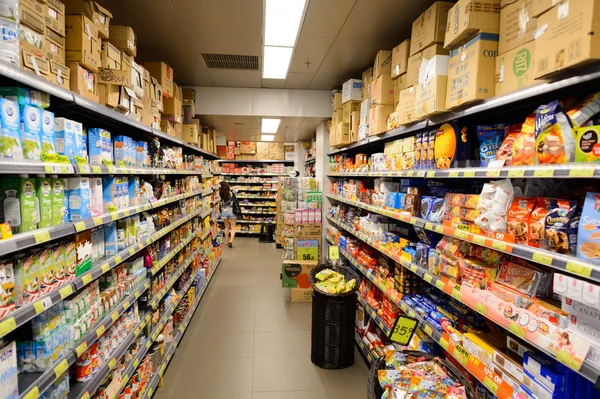 Interiér supermarketu potravin — Stock fotografie