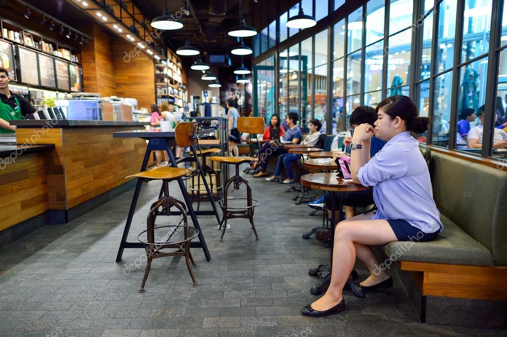  Starbucks  Cafe interieur  Redactionele stockfoto 