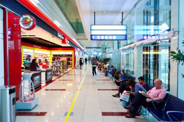 Dubai gümrüksüz alışveriş alanı iç