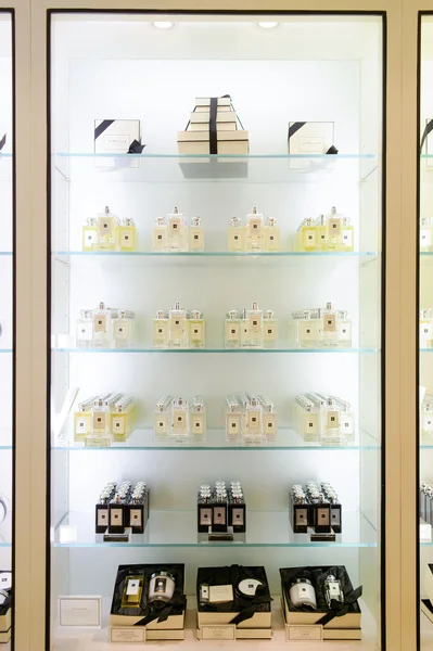 Perfum w centrum handlowym — Zdjęcie stockowe