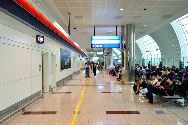 Dubai International Airport interior — Stock Photo, Image