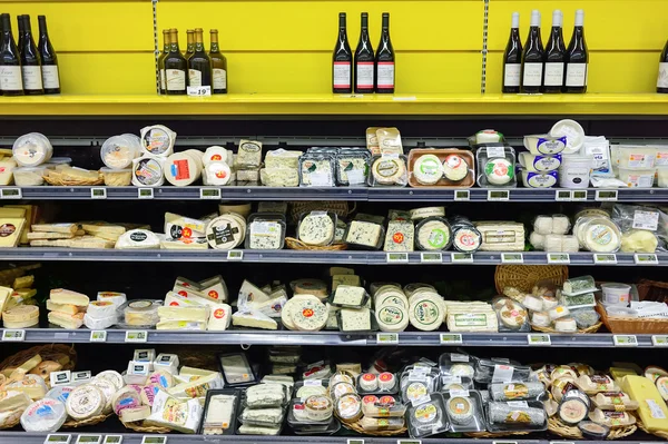 Interior del supermercado Simply Market — Foto de Stock