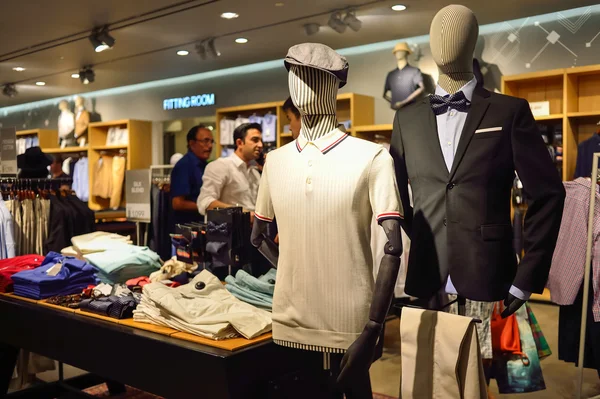 Shopping center interior  in Bangkok — Stock Photo, Image