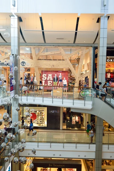 Einkaufszentrum innenraum in bangkok — Stockfoto