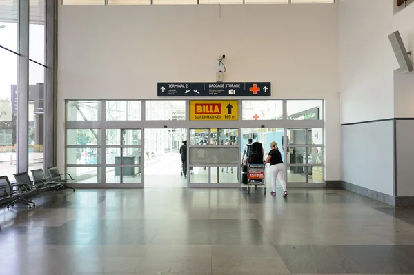 Airport of Prague interior — Stock Photo, Image