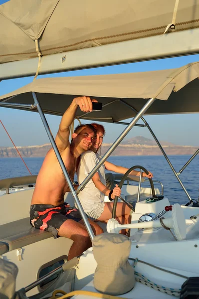 Woman sailing in the yacht — Stock Photo, Image