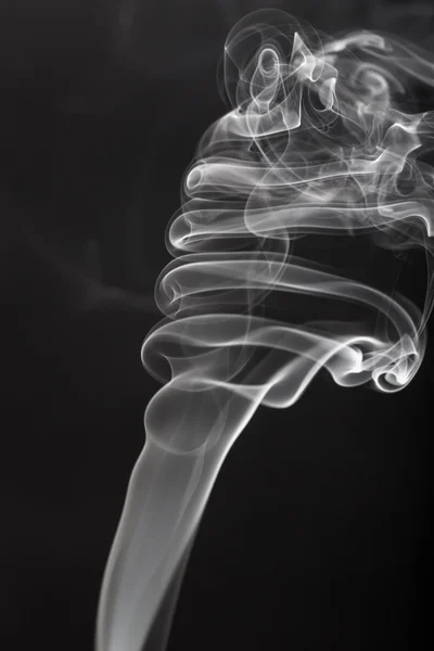 Humo blanco arremolinándose — Foto de Stock