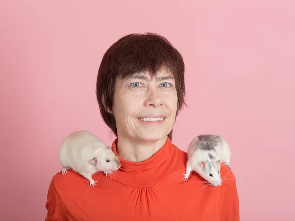 Rats on shoulders — Stock Photo, Image
