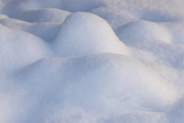 Kışın bembeyaz kar yağışı