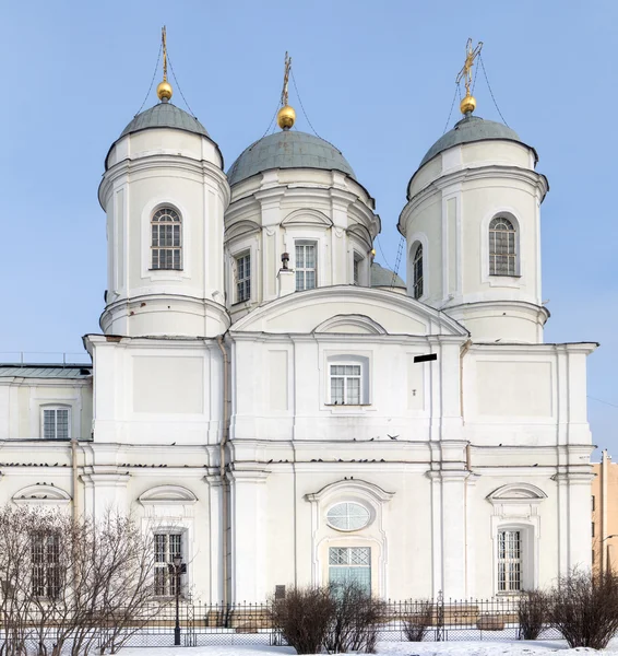 Katedraalin kupoli — kuvapankkivalokuva