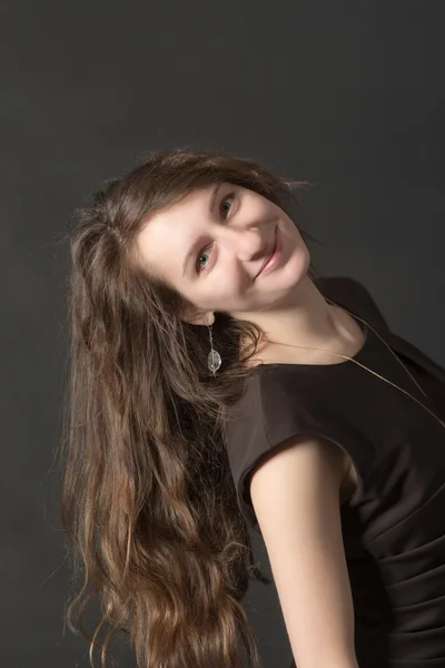 Menina com cabelo comprido — Fotografia de Stock