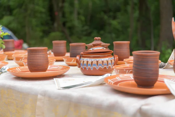 Mesa en el bosque —  Fotos de Stock