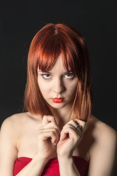 Chica con el pelo rojo — Foto de Stock