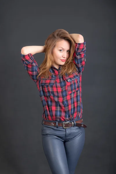 Ragazza in camicia — Foto Stock