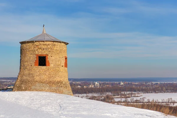 Stary fort na wzgórzu — Zdjęcie stockowe