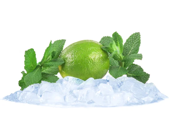 Ice mynta och lime isolerad på vit bakgrund — Stockfoto