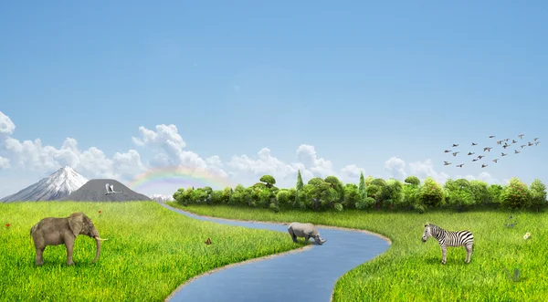 Begreppet natur. Äng med djur, skog och berg på — Stockfoto