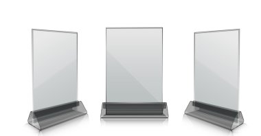 Beyaz arka plan üzerinde izole tablo çadır